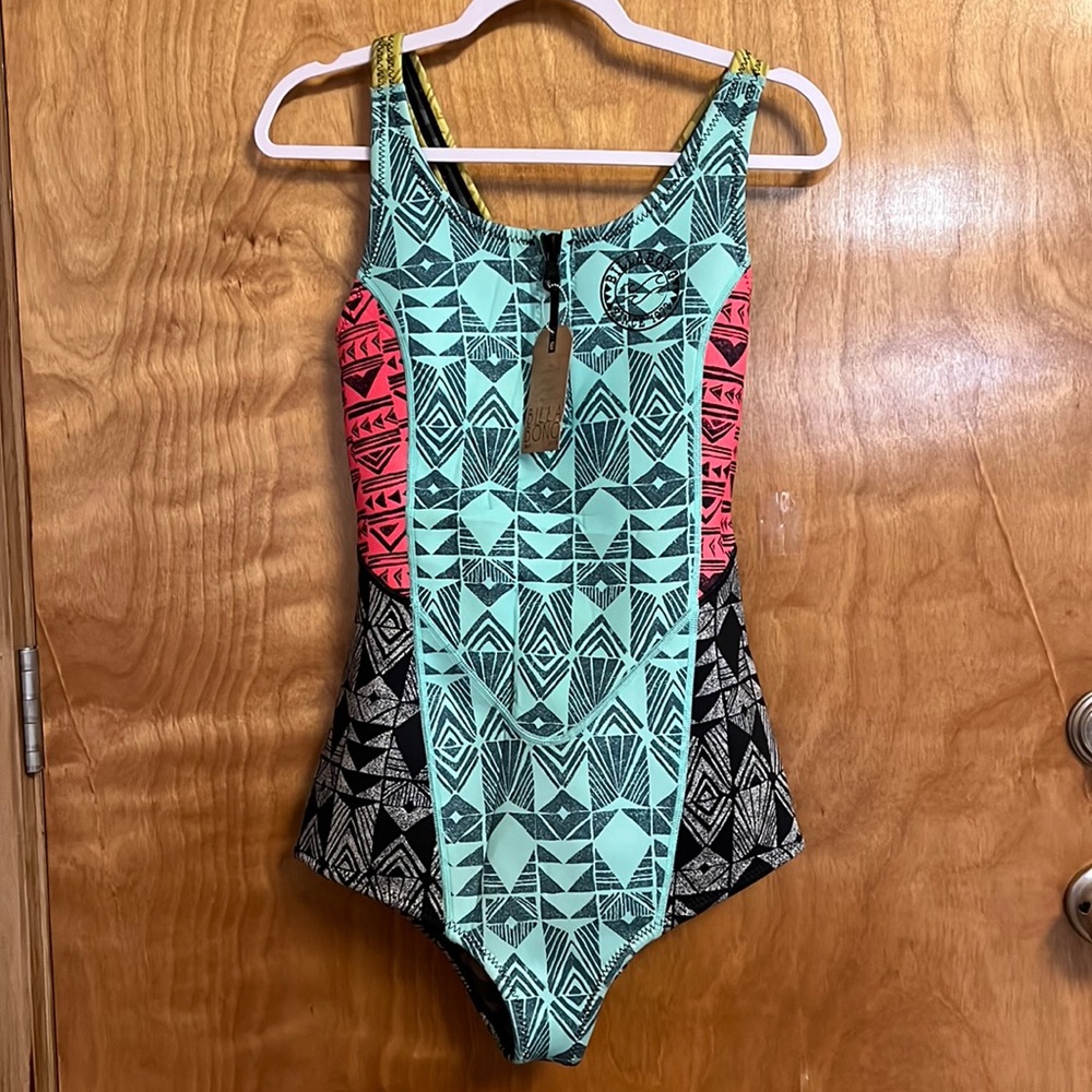 NWT Billabong Wet Suit Size 10
